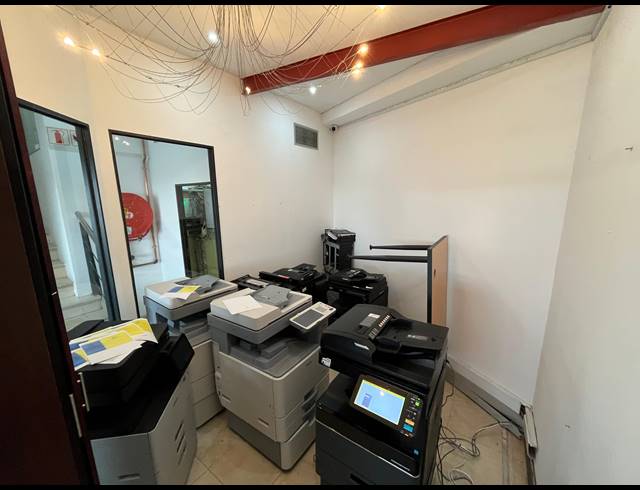 365M² OFFICE TO LET IN NDABENI